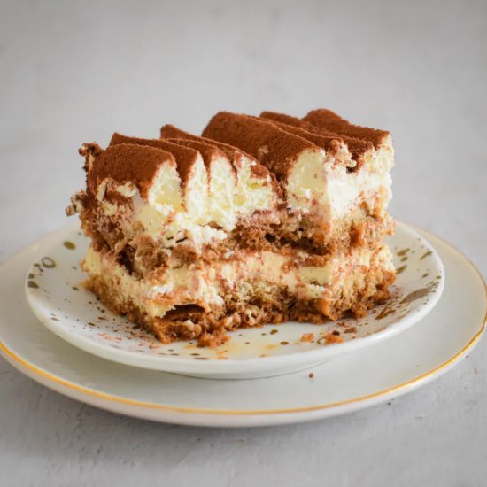 Easy Eggless Tiramisu - Recipe photo by unamico