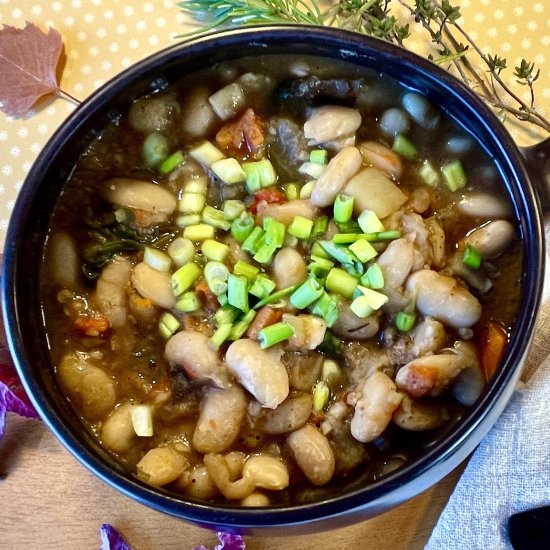Navy Bean Potato Veggie Soup Vegan - Recipe photo by MaximalistVegan