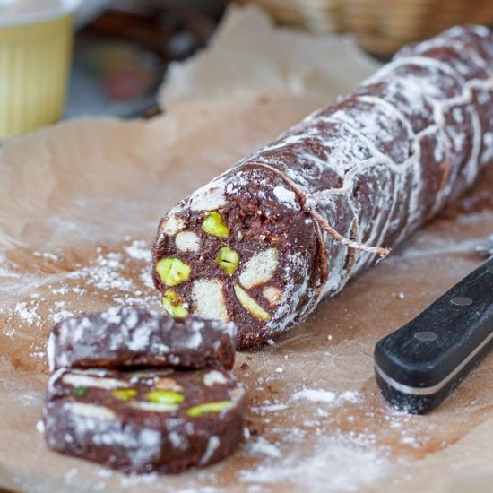 Chocolate Rum Salami with Pistachio - Recipe photo by MildN
