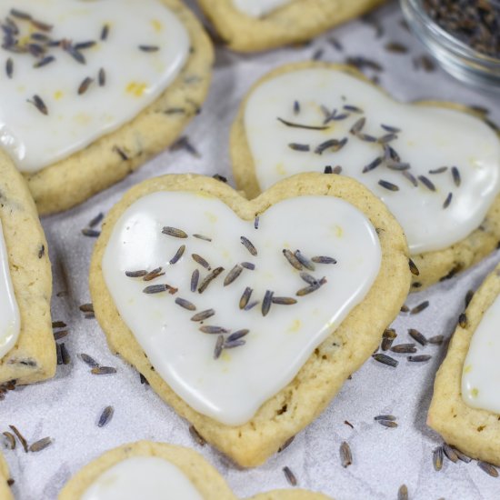 Lavender Sugar Cookies - Recipe photo by bastecutfold