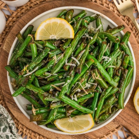 Garlic Parmesan Green Beans - Recipe photo by Grits and Pinecones