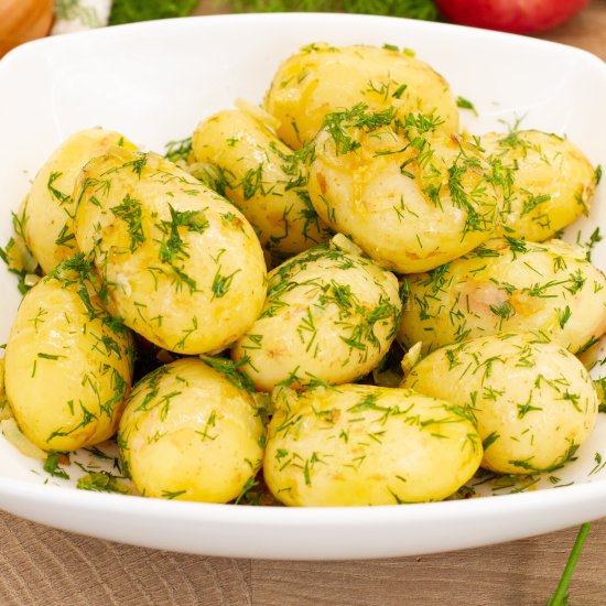 Potatoes with Dill - Recipe photo by mecooks.com