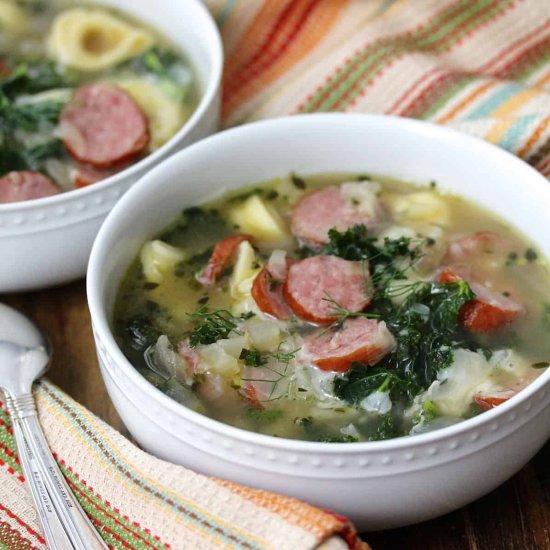 Cheese Tortellini Soup - Recipe photo by karenskitchenstories