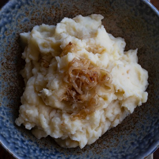 Buttermilk Mashed Potatoes - Recipe photo by GiangisKitchen