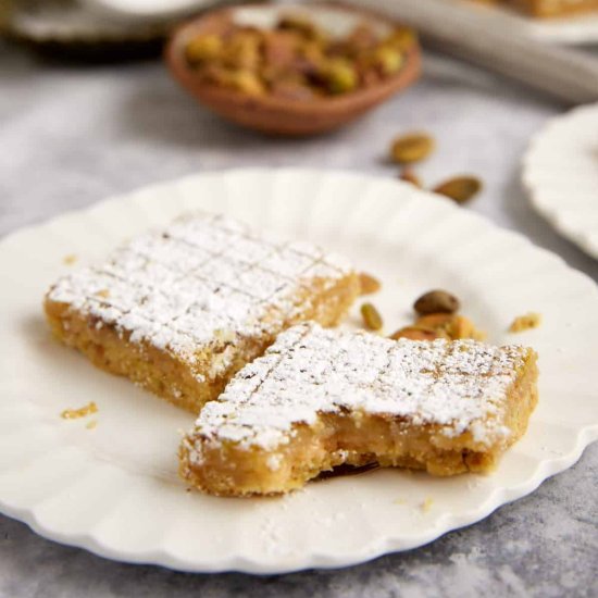 Pistachio Lemon Shortbread Bars - Recipe photo by Barbara Curry
