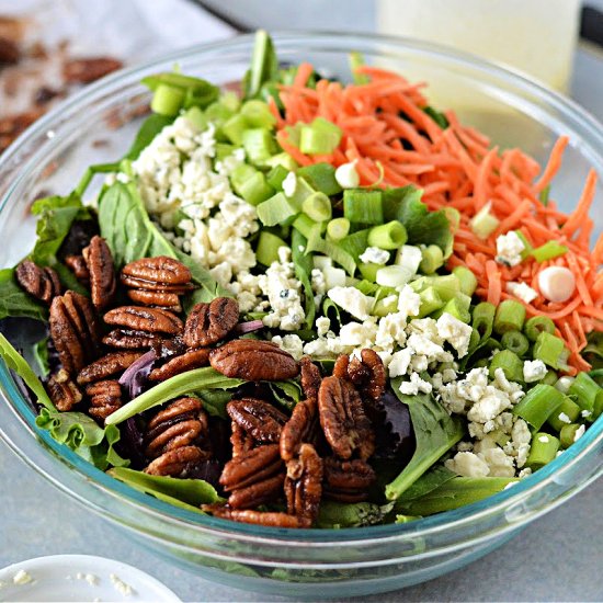 Outback Pecan Blue Cheese Salad - Recipe photo by Foodie Love
