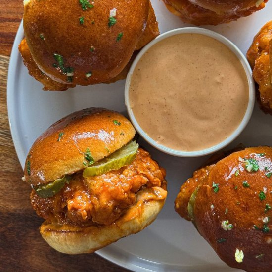 Hot Honey Garlic Chicken Sliders - Recipe photo by aflavorfulbite
