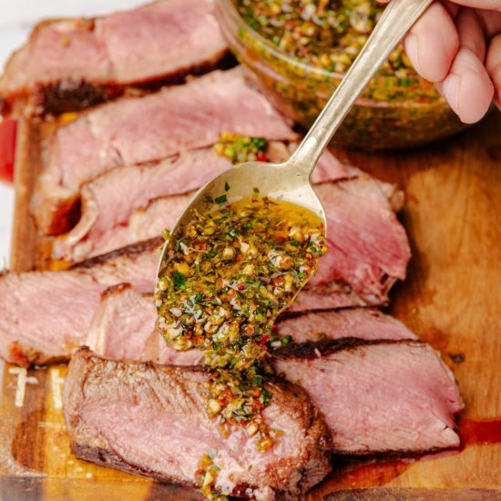Authentic Argentinian Chimichurri - Recipe photo by SebaMaestre
