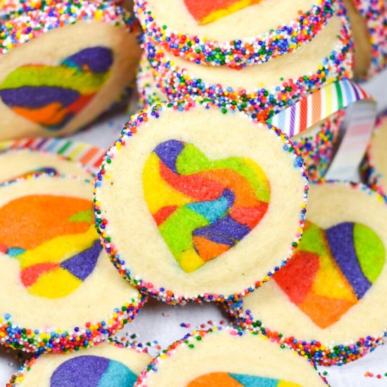 Rainbow Heart Cookies - Recipe photo by bastecutfold