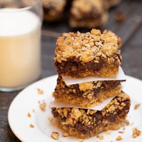 Layered Oatmeal Chocolate Bars - Recipe photo by seasonedkitchen