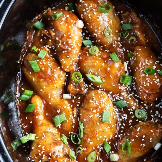 Slow Cooker Honey Garlic Chicken - Recipe photo by Simply Happy Foodie