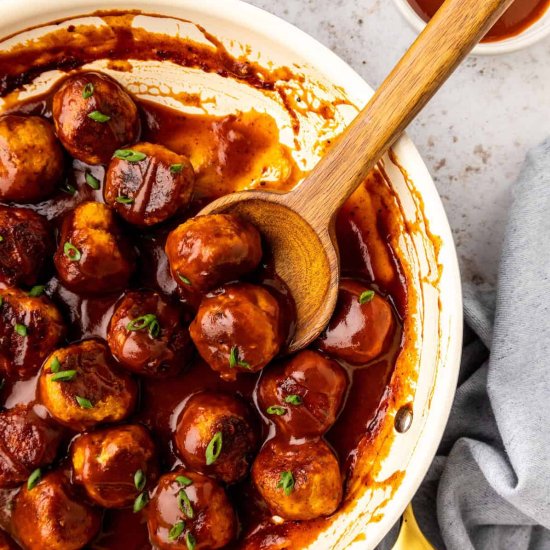 BBQ Chicken Meatballs - Recipe photo by livingchirpy
