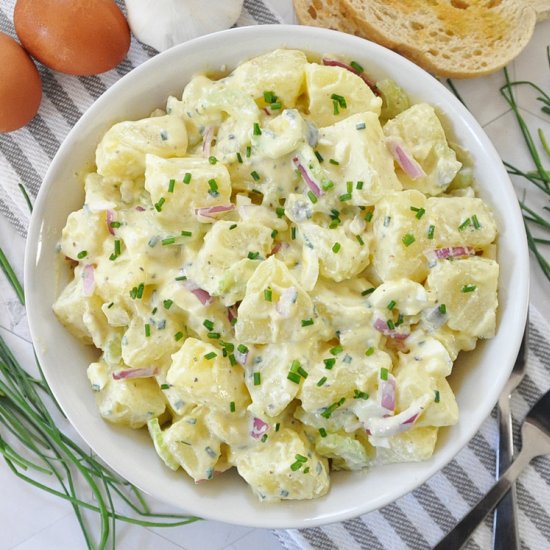 “No Mayo” CREAMY Potato Salad - Recipe photo by Spain on a Fork