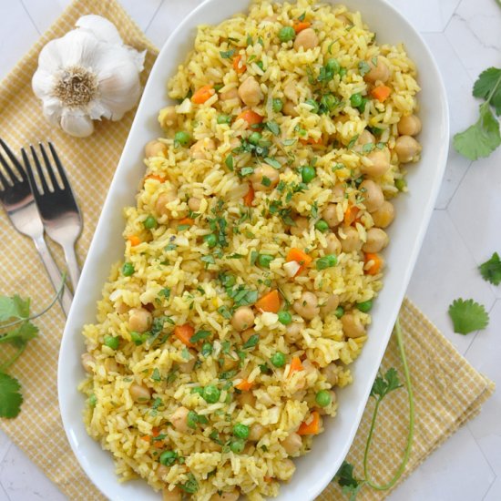 Garlic Rice with Chickpeas - Recipe photo by Spain on a Fork