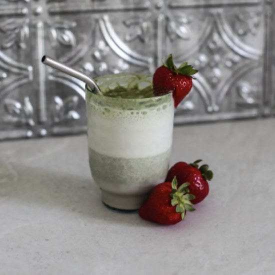 Easy Strawberry Matcha - Recipe photo by Tastycue