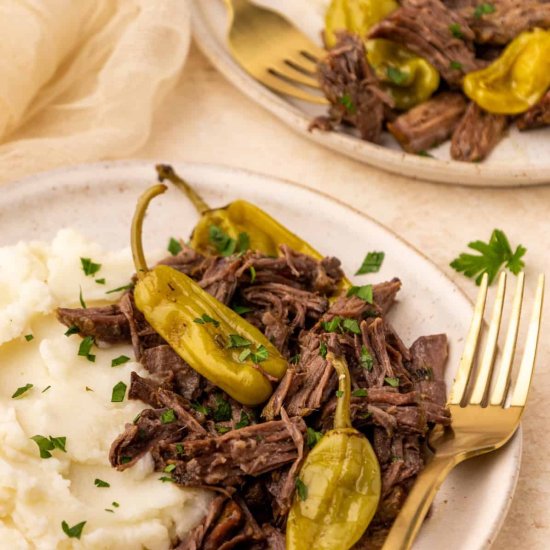 Mississippi Pot Roast - Recipe photo by livingchirpy