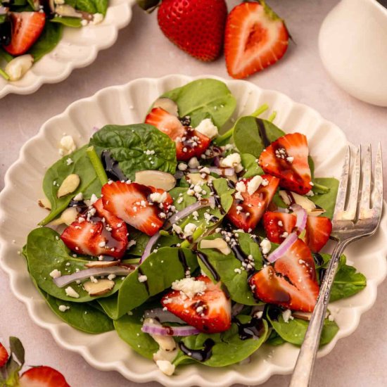 Strawberry Spinach Salad - Recipe photo by livingchirpy