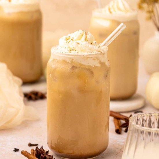 Iced Pumpkin Spice Latte - Recipe photo by livingchirpy