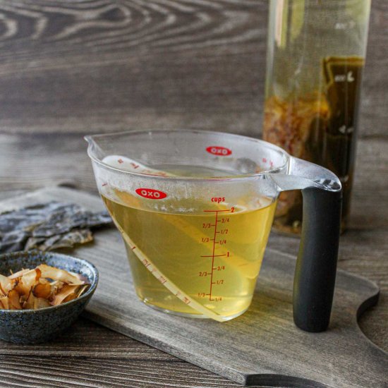 Awase Dashi (Kombu & Bonito Stock) - Recipe photo by givemeumami