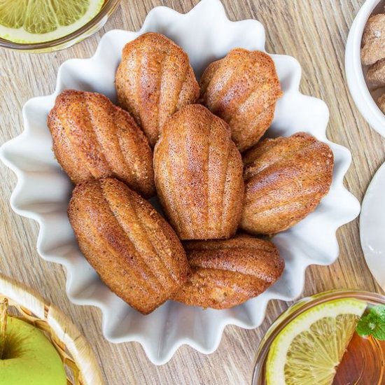 Almond & Honey Madeleines - Recipe photo by MildN