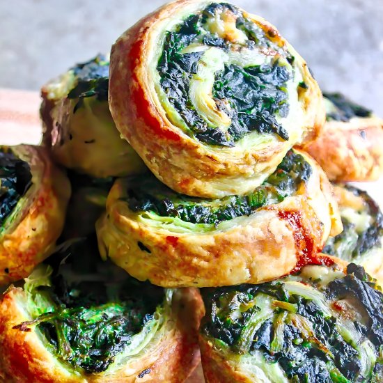Spinach Gorgonzola Puffs - Recipe photo by Woman And The Whisk