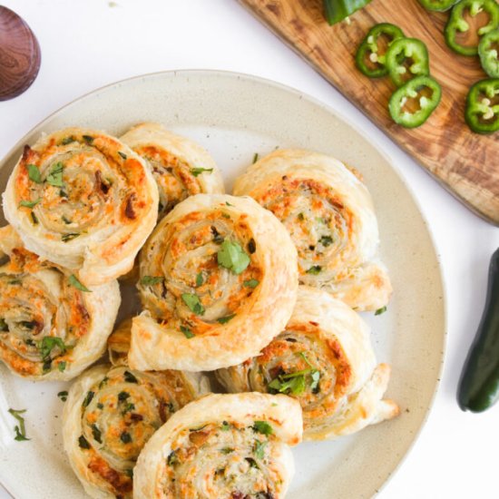 Jalapeno Popper Pinwheels - Recipe photo by The Cookin Chicks
