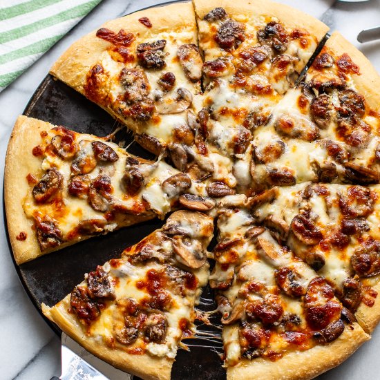 Mushroom Pizza - Recipe photo by Savingroomfordessert