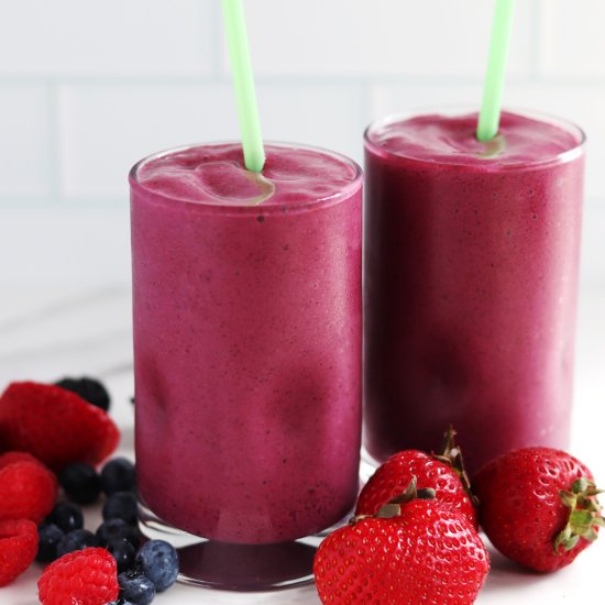 Mixed Berry Smoothie - Recipe photo by onehappydish