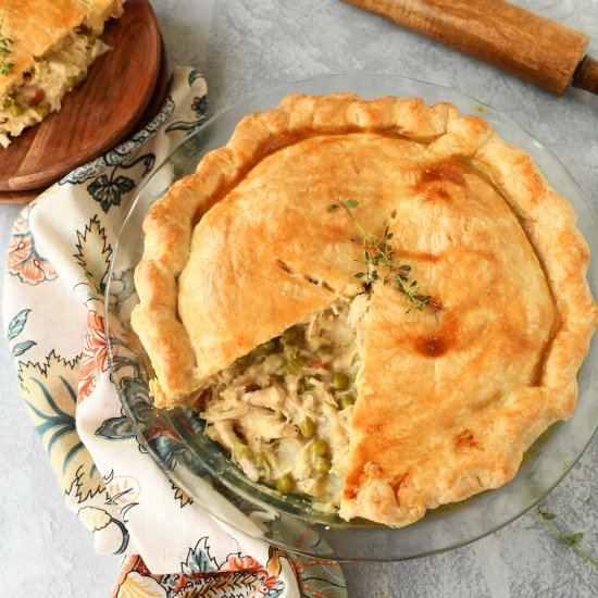 Creamy Chicken Pot Pie - Recipe photo by SizzlingEats