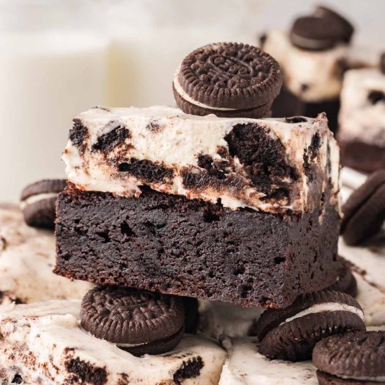 Oreo Cheesecake Brownies - Recipe photo by Tessies Table