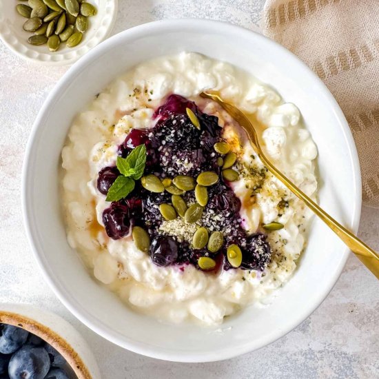 Blueberry Cottage Cheese Bowl - Recipe photo by Low Histamine Kitchen