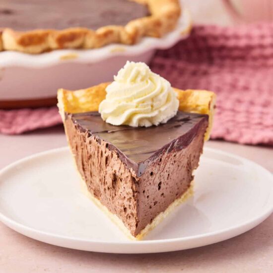 Chocolate Mousse Pie - Recipe photo by BonniBakery
