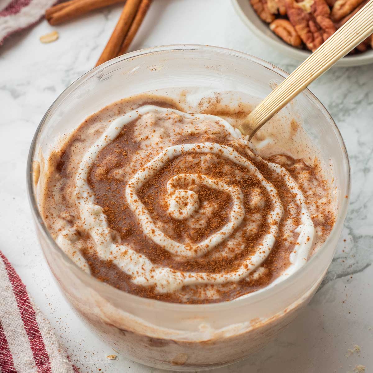 Cinnamon Roll Overnight Oats - Recipe photo by eatdessertsnack