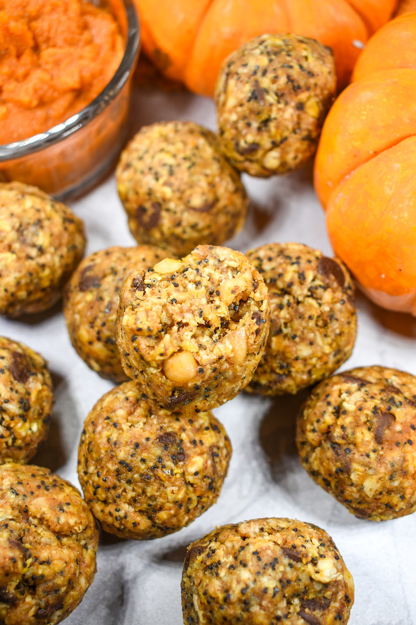Pumpkin Oatmeal Balls - Recipe photo by bastecutfold