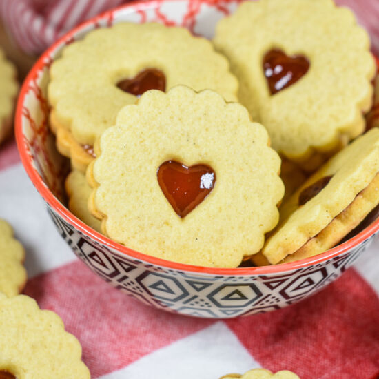 Homemade Jammie Dodgers - Recipe photo by bastecutfold