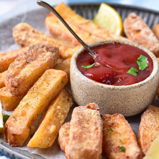 Crispy Air Fryer Halloumi Fries - Recipe photo by ThrivingInParenting
