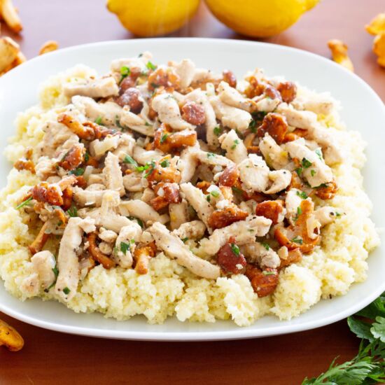 Millet with Chanterelles & Chicken - Recipe photo by mecooks.com