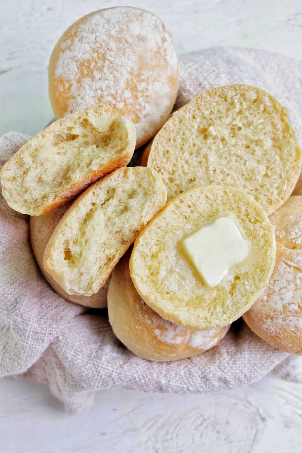 Italian Butter BIGA Rolls - Recipe photo by homebodyeats