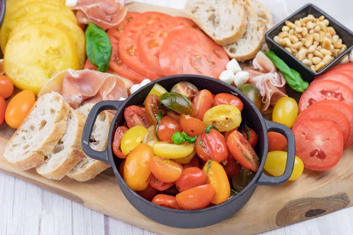 Tomato Tasting Board - Recipe photo by jenn@cookwhatyoulove.com