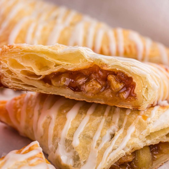 Apple Turnovers from Puff Pastry - Recipe photo by pumpkinnspice