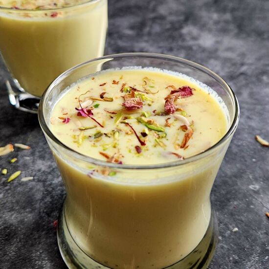Badam Milk (Indian Almond Milk) - Recipe photo by livingsmartandhealthy