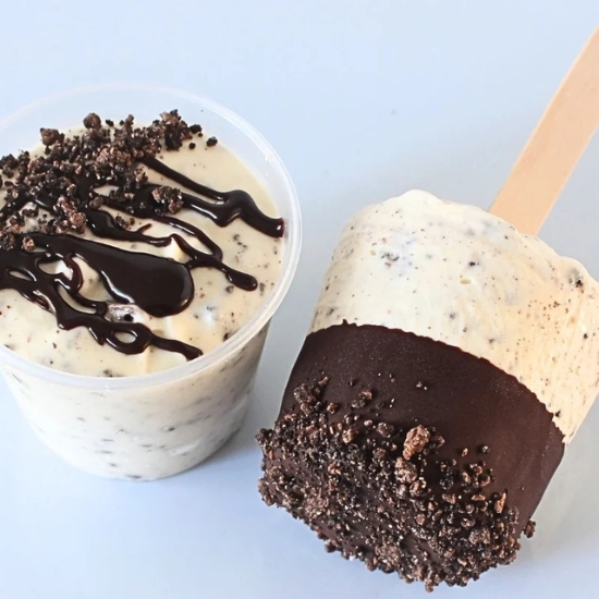 No-Churn Cookies & Cream Ice Cream - Recipe photo by Cupcake Savvys Kitchen