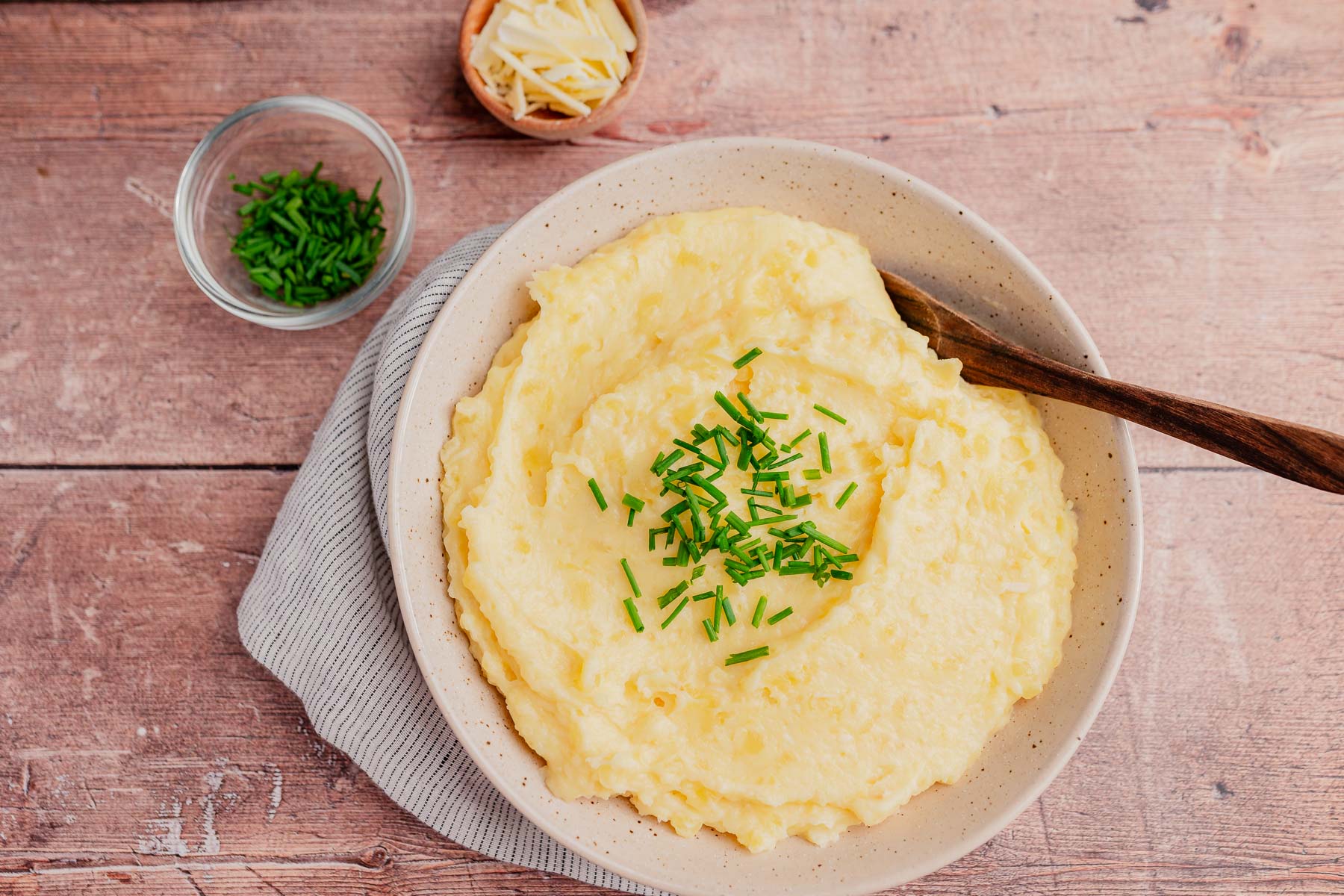 Foolproof Cheesy Mashed Potatoes - Recipe photo by moon and spoon and yum.