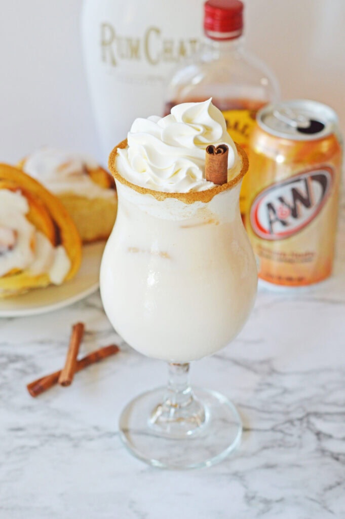 Cinnamon Roll Cocktail - Recipe photo by The Cookin Chicks
