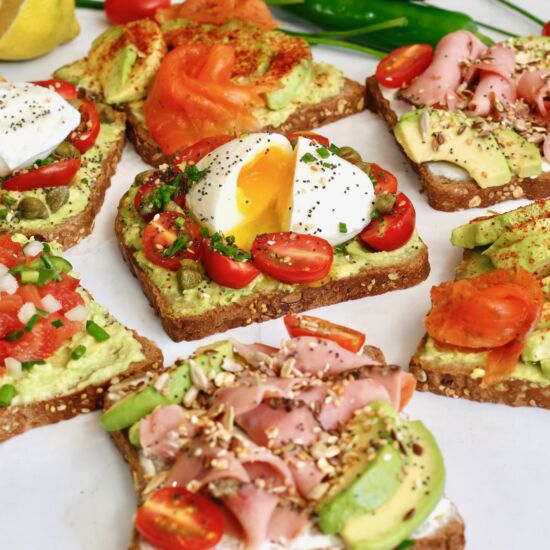 Avocado Toast (5 Variations) - Recipe photo by Rachida