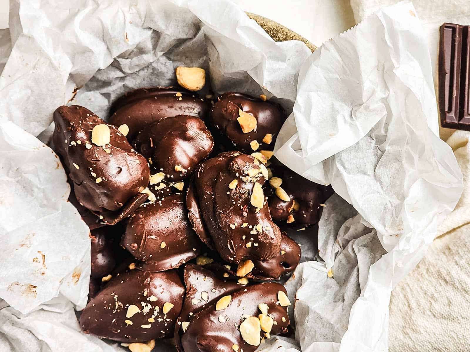 Date Snickers - Recipe photo by ImmigrantsTable