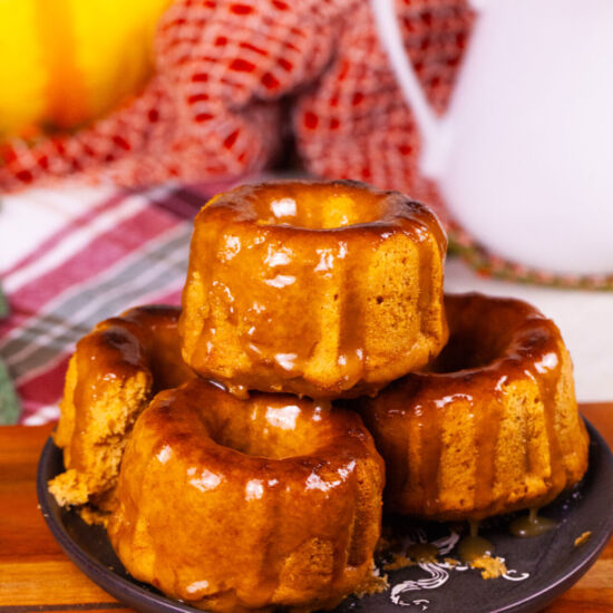 Caramel Pumpkin Mini Bundt Cakes - Recipe photo by Tastycue