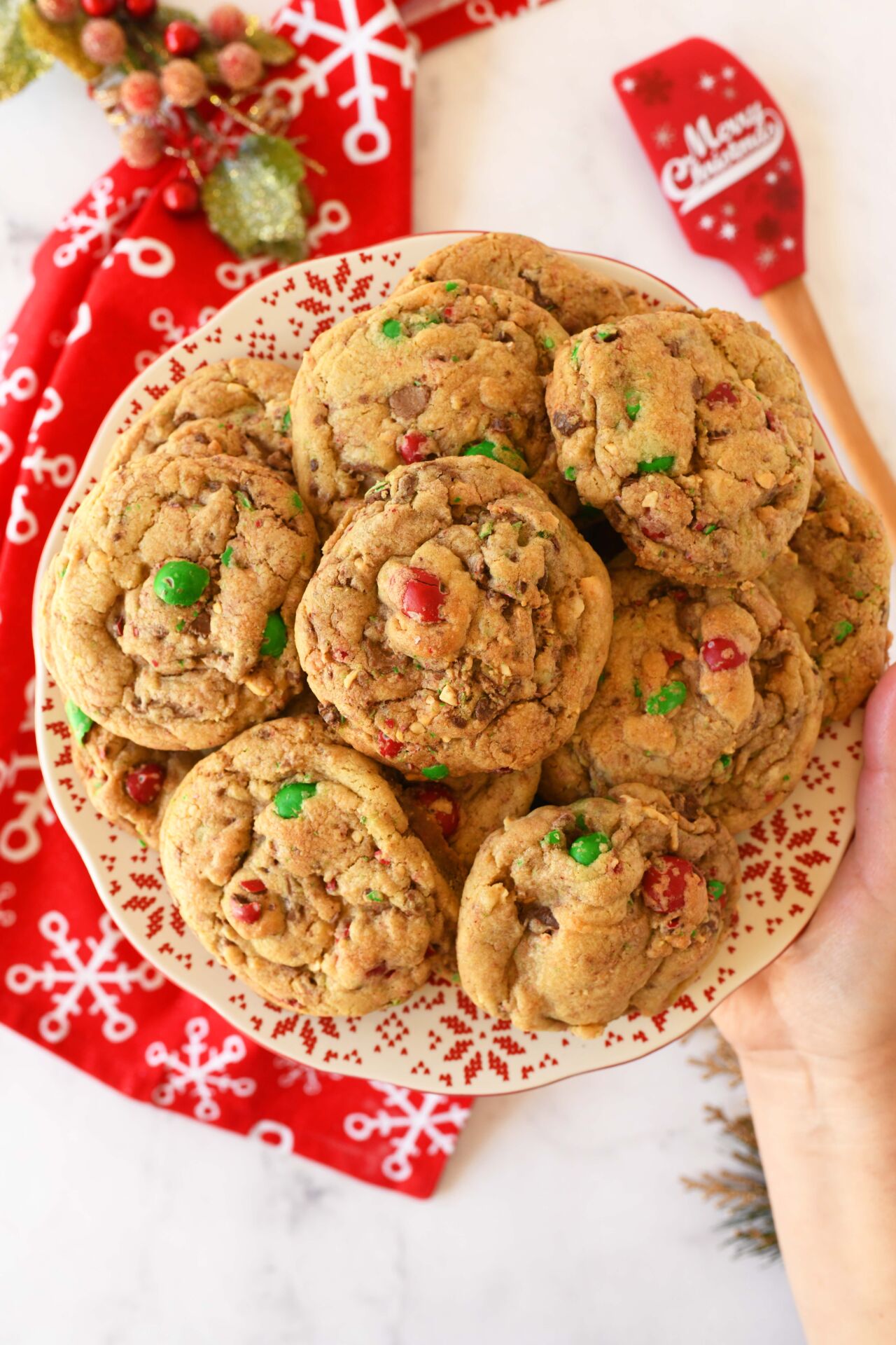 No-Spread Christmas Candy Cookies - Recipe photo by Savvysavingcouple