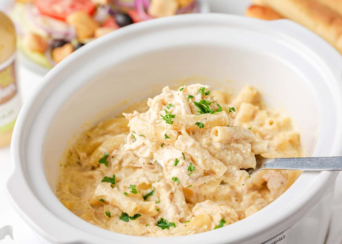 Crockpot Olive Garden Chicken Pasta - Recipe photo by I Heart Naptime