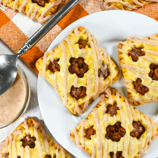 Pumpkin Hand Pies - Recipe photo by bastecutfold